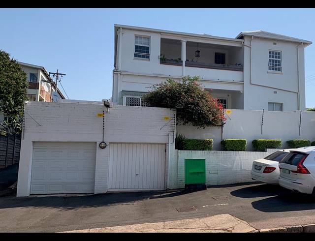 3 BEDROOM APARTMENT FOR SALE IN ESSENWOOD